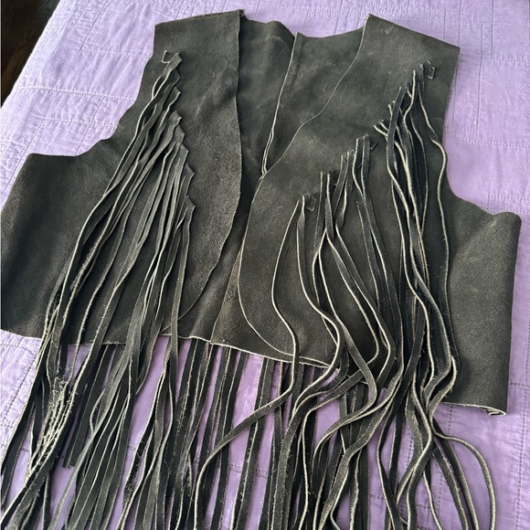 Vintage Genuine Leather Fringe Vest - Picture 4 of 4